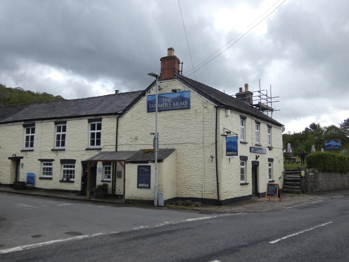 The Farmers Arms, Cwmdu Llanwddyn  Exteriör bild