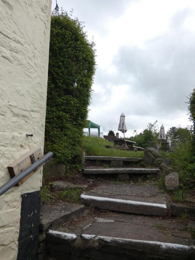 The Farmers Arms, Cwmdu Llanwddyn  Exteriör bild