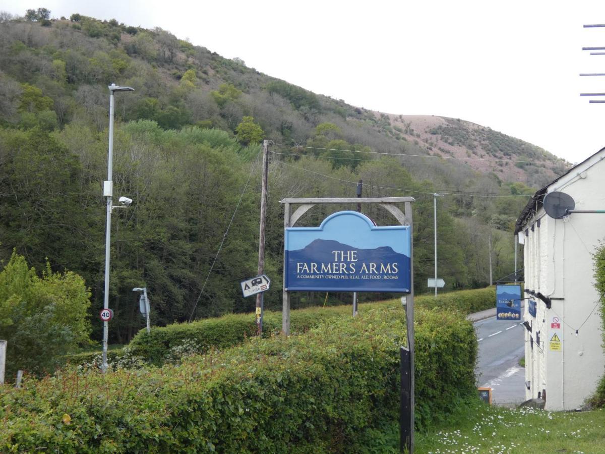 The Farmers Arms, Cwmdu Llanwddyn  Exteriör bild